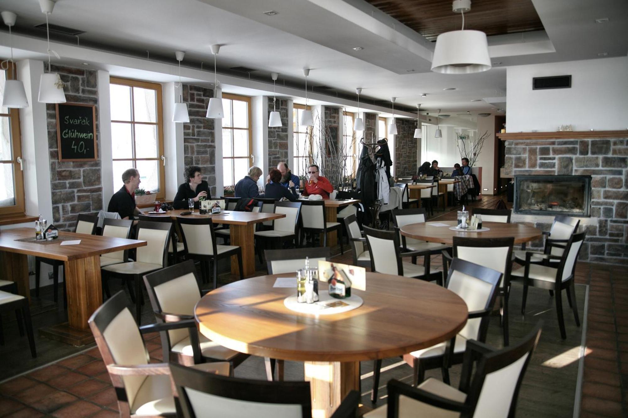 Hotel Krusnohorsky Dvur Cínovec Εξωτερικό φωτογραφία